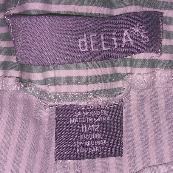 Delia*s shorts - Picture 2 of 9